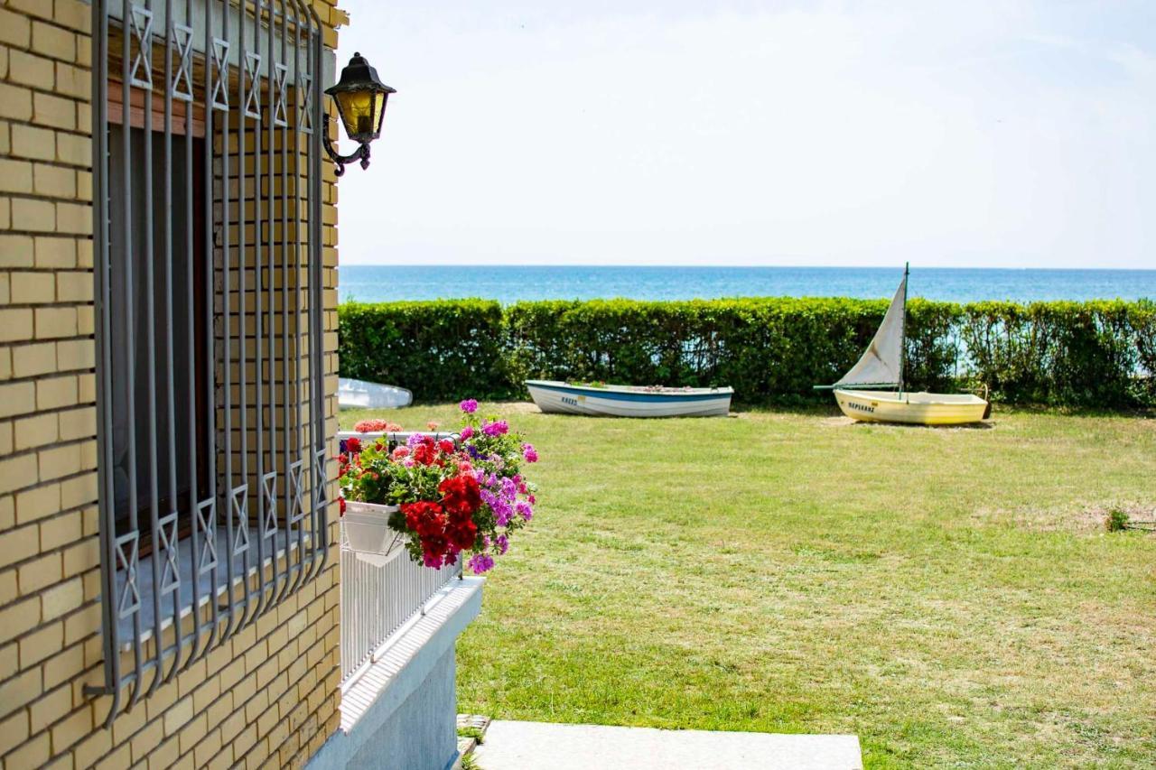 Clio Beach House By Travel Pro Services - Metochi Halkidiki Sozopoli Exterior photo